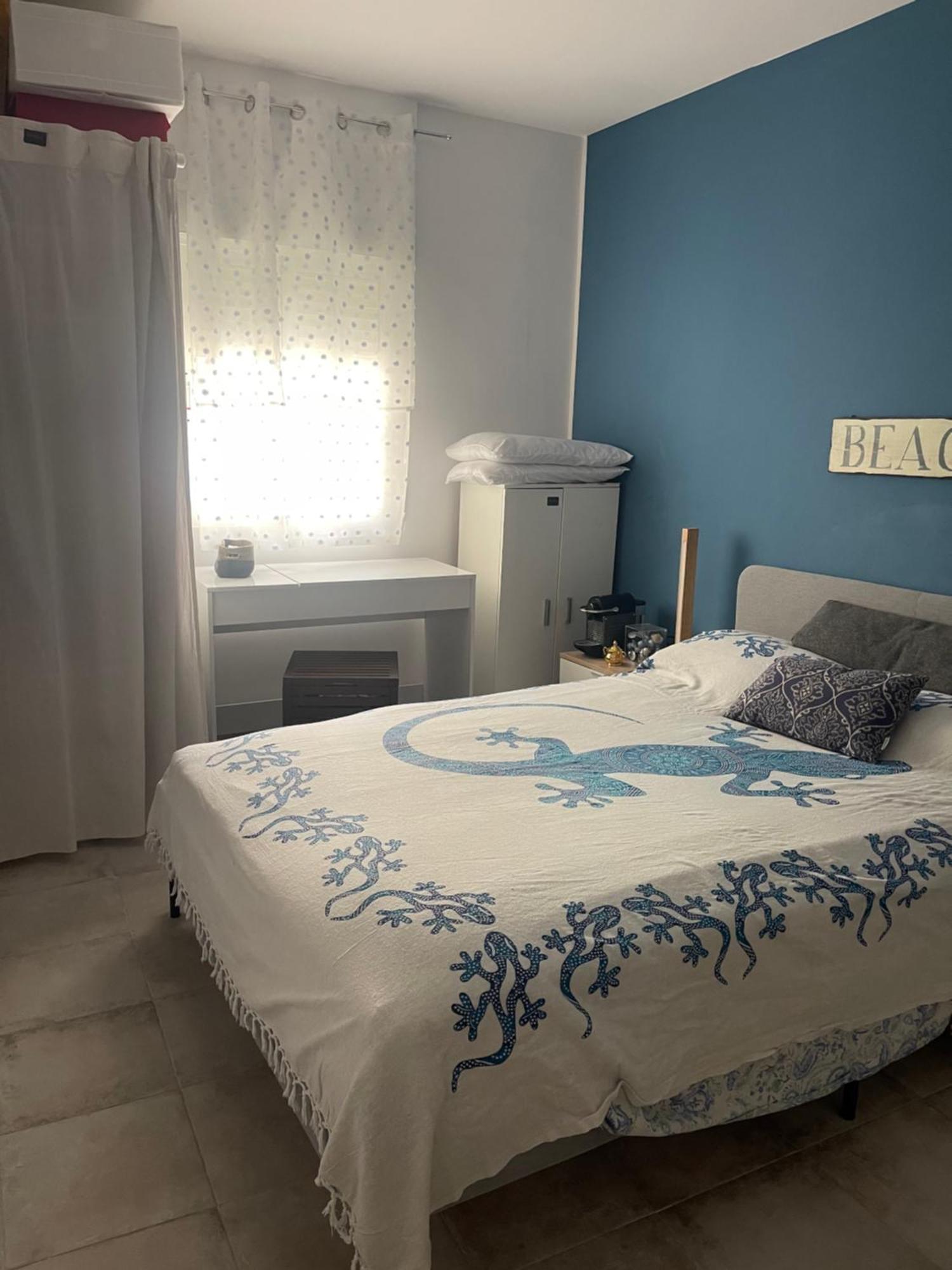 Comfortable Carolina En Alicante Exterior foto